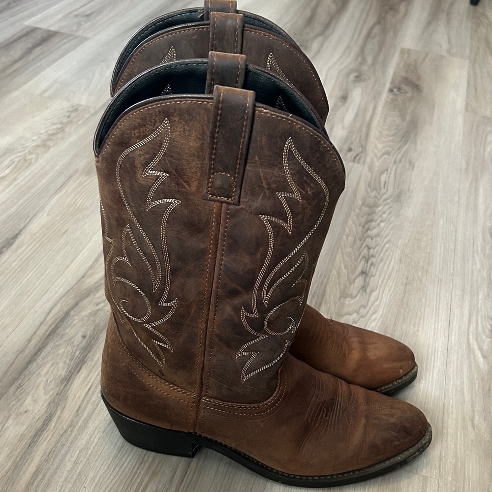 masterson Classic Brown embroidered Western square rounded toe Cowboy Boots